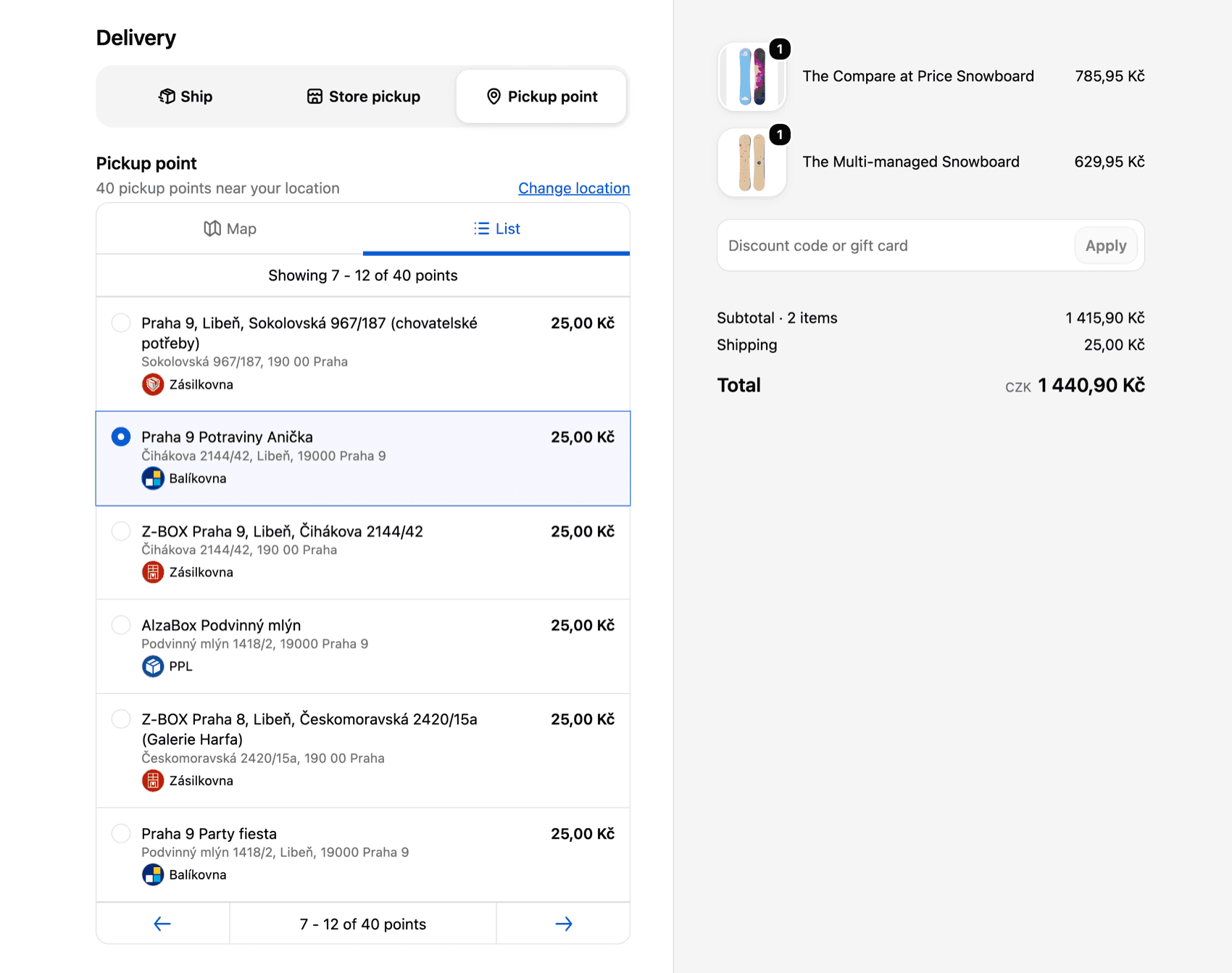 Punkty odbioru trzech przewoźników jako lista w kroku dostawy w kasie Shopify